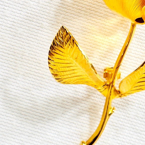 Vintage Gold Tone Single Rose Brooch by Cerrito - Picture 5 of 8